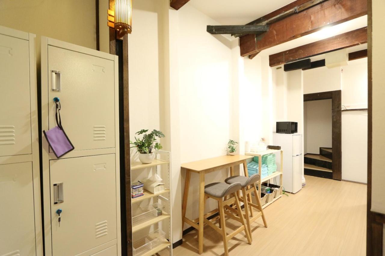 度假居 Downtown Area Shinsaibashi Japanese House 11ppl Debby1 *